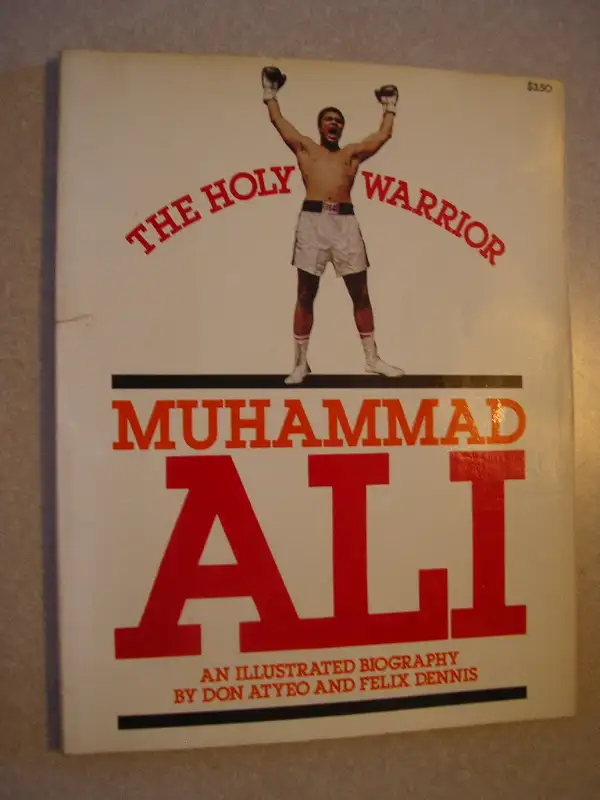 Muhammad Ali / Cassius Clay book collection in Non-fiction in Windsor Region - Image 4