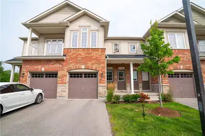 Townhouse condo for lease/rent