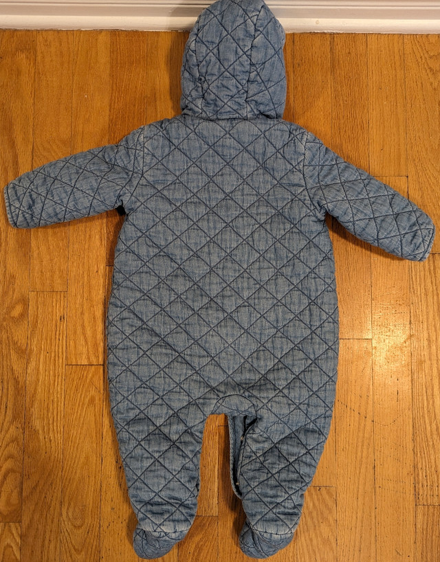 Baby Gap Bunting Suit 6M - 12M in Clothing - 9-12 Months in Ottawa - Image 2