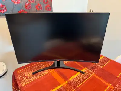 Moniteur De Jeux, View more