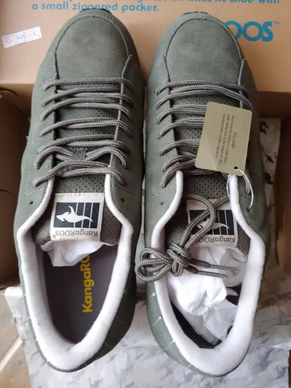 KangaROOS Men's NC 42 Suede Sneaker Size 11.5, Running in Men's Shoes in Oshawa / Durham Region - Image 5