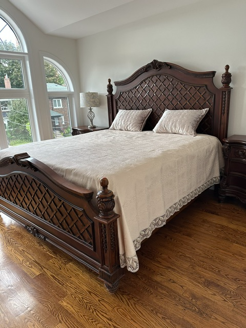 Luxury King Bedroom Set with Mattress