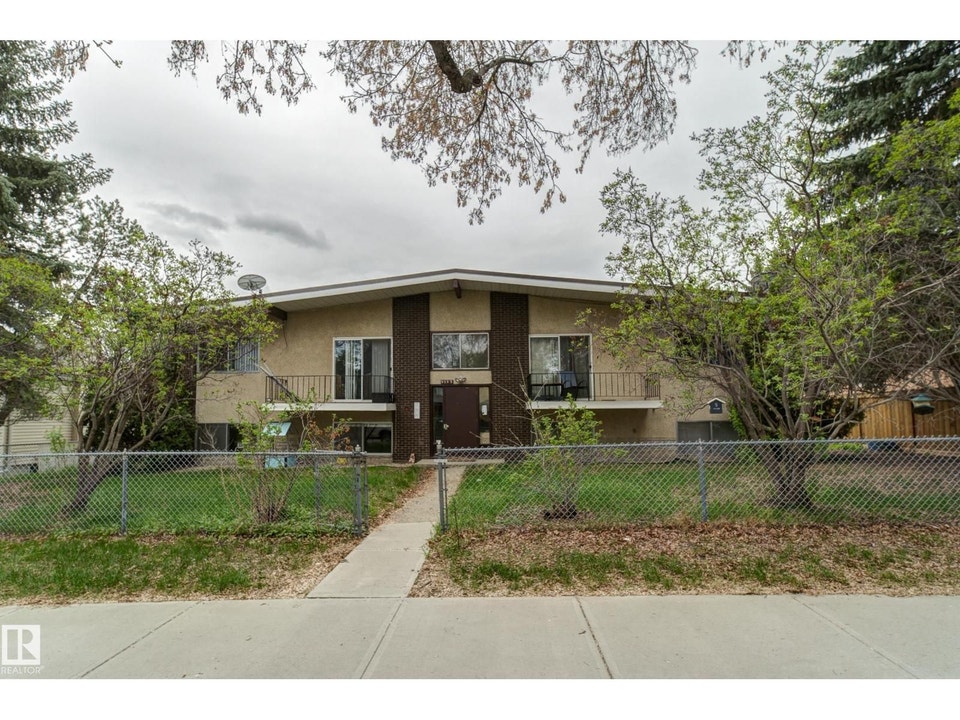Heart of Old Strathcona - 2 bed with parking - $1350 1