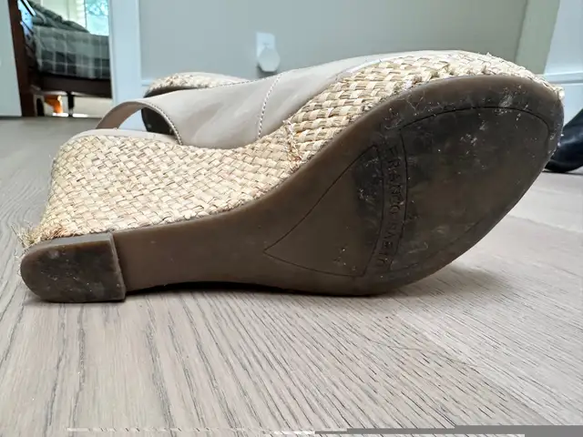 Women’s size 6 Franco Sarto High heel shoes in Women's - Shoes in City of Toronto - Image 5