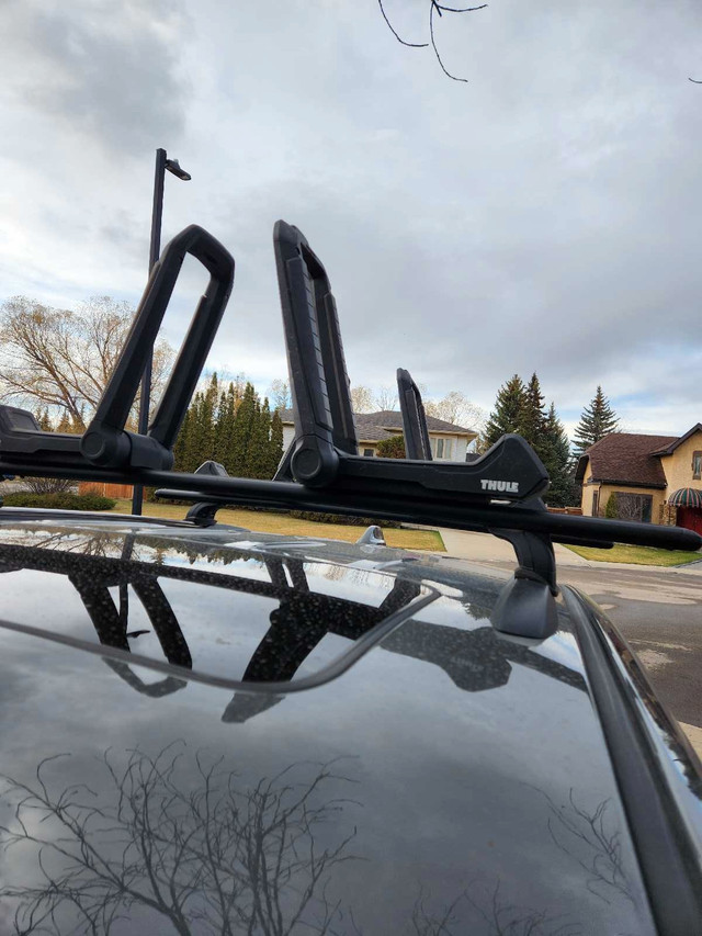 Thule Wingbar Evo roof rack + 2 hull-a-port kayak carriers in Other in Edmonton - Image 2
