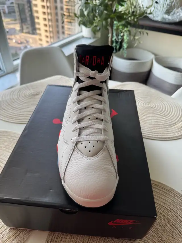 JORDAN 7 RETRO in Men's Shoes in Mississauga / Peel Region - Image 4