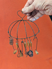 Small ornamental kitchen utensil hanging rack, with utensils