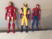 lot de figurines super-héros