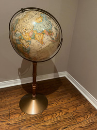 Antique Earth globe/Vintage globe terrestre