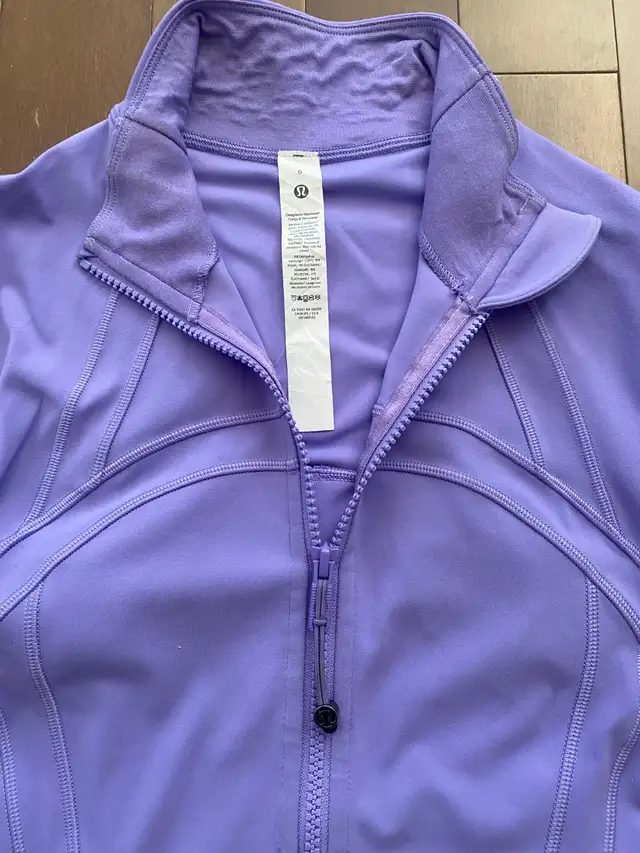 Lululemon Define Jacket Luon Size 6 in Women's - Tops & Outerwear in City of Halifax - Image 3