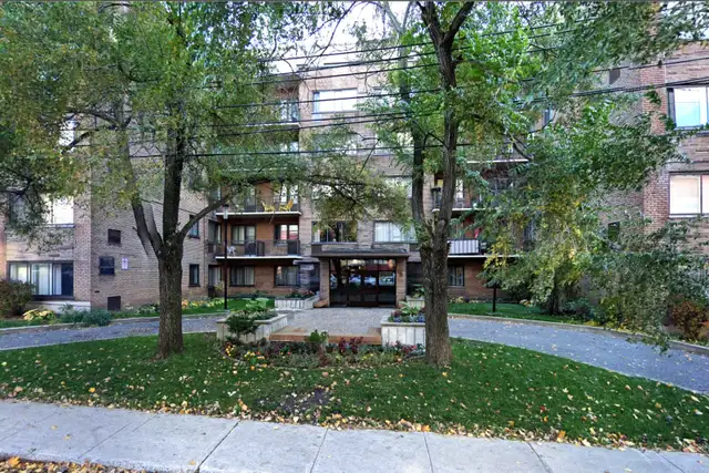 Furnished 3 1/2 metro SNOWDON*AVAILABLE NOW*