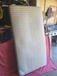 Twin mattress - great condition 