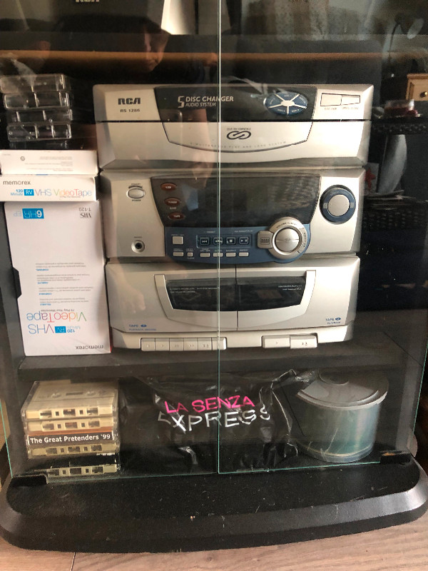 Stereo set system audio with speakers for Sale, Penticton BC in Stereo Systems & Home Theatre in Penticton - Image 2