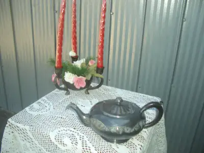 Antique Silver Plated "English Marlboro Platf" tea pot, View more