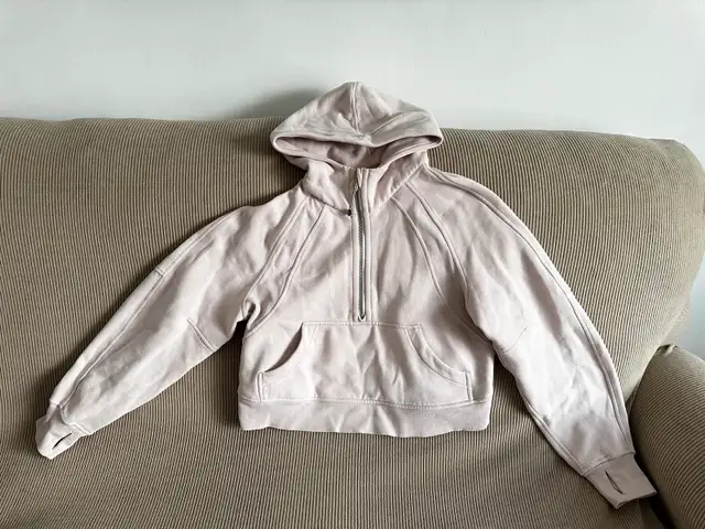 Lululemon Scuba Hoodie in XS/S – Baby Pink in Women's - Tops & Outerwear in Hamilton - Image 2