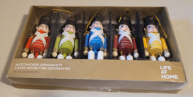 Life at Home 5-Inch Wood Nutcracker Ornaments - Set of 5 in Arts & Collectibles in Oshawa / Durham Region - Image 3