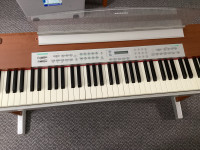 Suzuki electric piano