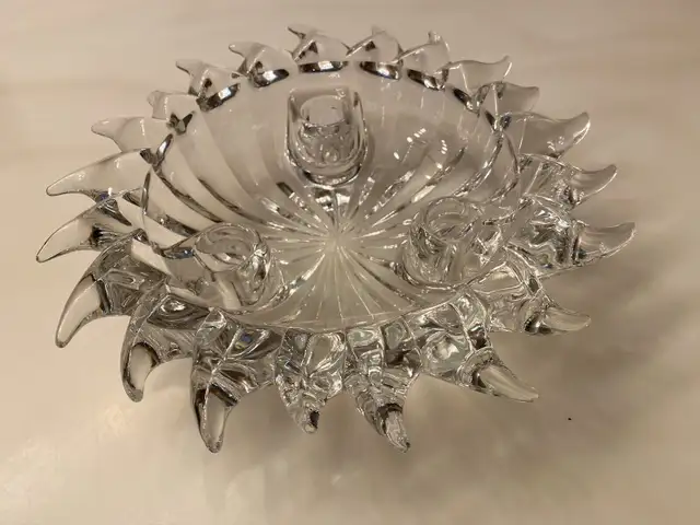 Partylite ~ Aurora Candle Holder ~ 24% lead crystal in Home Décor & Accents in Red Deer - Image 8