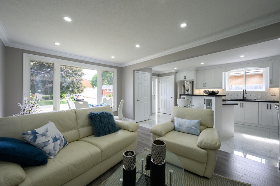 YOUR OASIS! Large 3 Bedroom in HIGHLY-DESIRED West Mountain! 4