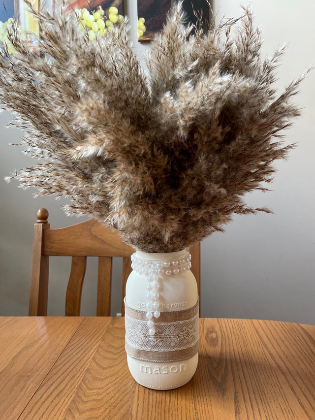 Rustic / Flower / Pampas Grass Mason Jar Decor in Home Décor & Accents in Edmonton - Image 2