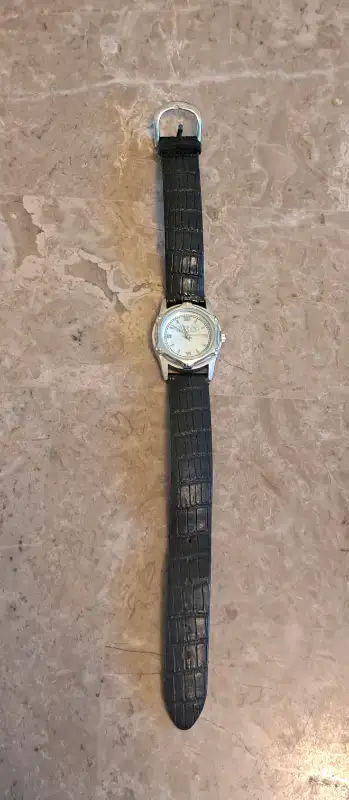 TESTED BATTERY INSTALLED Collectible Adjustable Genuine Leather Band