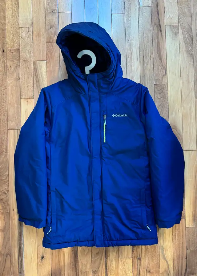 Columbia Boys Winter Jacket Size L in Kids & Youth in Strathcona County - Image 2