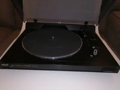 AKAI semi automatic turntable AP-A101, View more