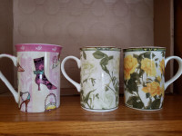 Royal Bone China Mugs – Collector’s Series - Roses