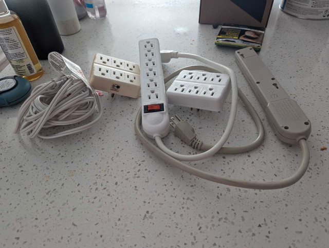 Extension cord in General Electronics in Kitchener / Waterloo