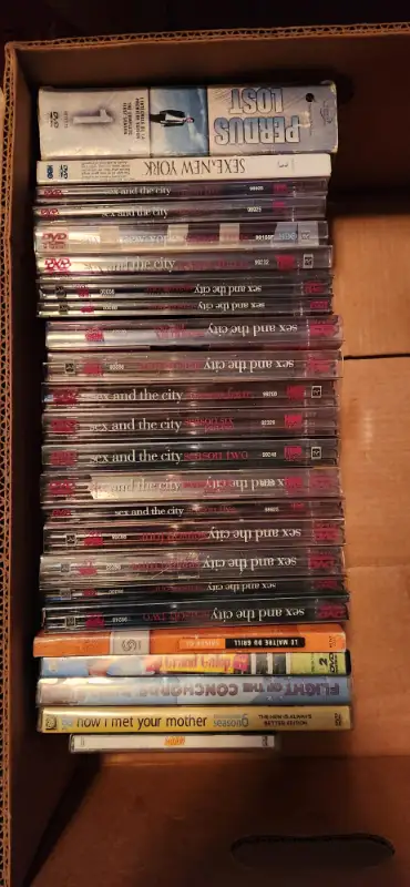 Tous originaux bon état 1$/ch. et + House, Six feet under. the borgias, 30th rock, supernatural, sex...