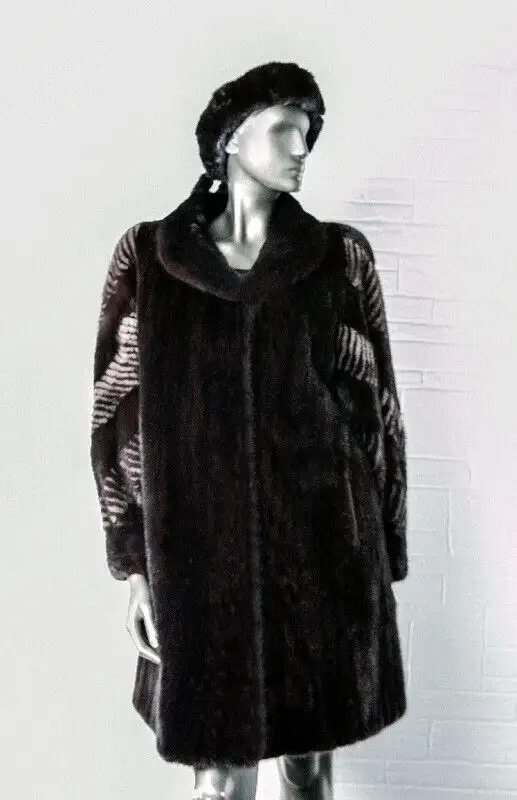 Manteau de vison 2 tons avec vison blue iris vison femelle in Women's - Tops & Outerwear in Lévis - Image 2