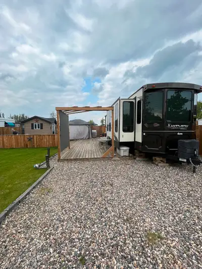 FOR SALE: 2017 Lakeview Destination Trailer with 10x10 Bunkhouse – The Ultimate Family Getaway! Look...