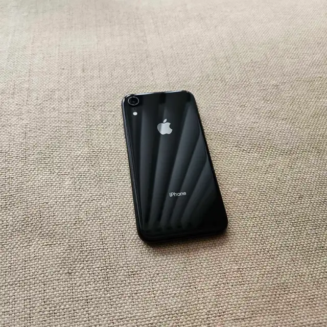 Iphone-XR-256GB-Unlocked in Cell Phones in City of Toronto - Image 4