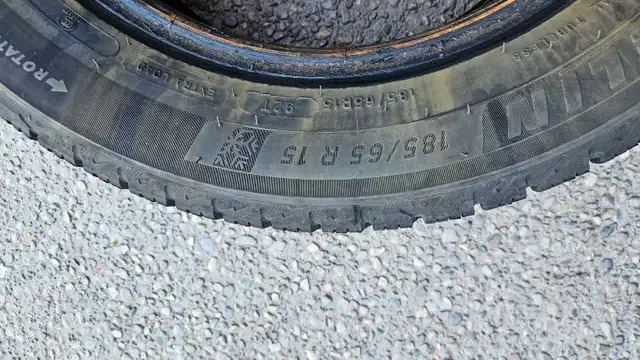 Michelin Winter Tyres 185/65 R15  in Tires & Rims in Kitchener / Waterloo - Image 2