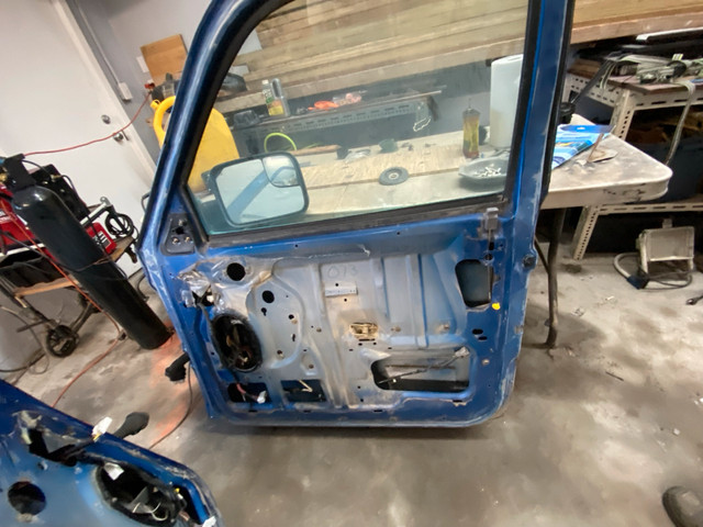 2nd gen dodge doors 2 door club cab in Cars & Trucks in Markham / York Region - Image 4