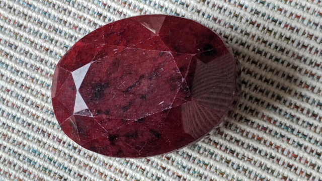 Corundum, Ruby Mineral Stone in Jewellery & Watches in Stratford - Image 2