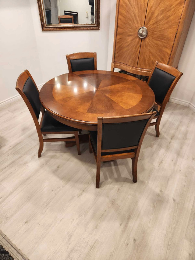 3 in 1 Game table with 4 game chairs in Dining Tables & Sets in Kitchener / Waterloo - Image 2