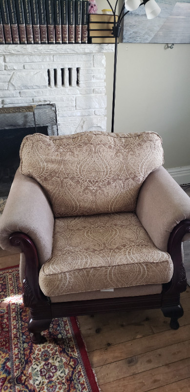 Couch and Chair  for sale in Couches & Futons in Kitchener / Waterloo - Image 3