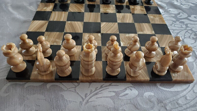Jeu d'echecs du mexique en marbre et onyx Mexican onyx chess set dans Jouets et jeux  à Laval/Rive Nord - Image 4