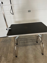 Pet grooming table - dimensions 36” x 24” x 30” tall