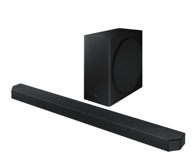 Samsung 75” Neo QLED 4K Smart TV + Soundbar + Rear Speakers 2021 in General Electronics in City of Toronto - Image 4