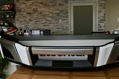 Volvo VNL Body Parts : LED Headlights, LED fog lights, Door Mirrors, Bumpers, Deer/Moose bumpers, Fa...