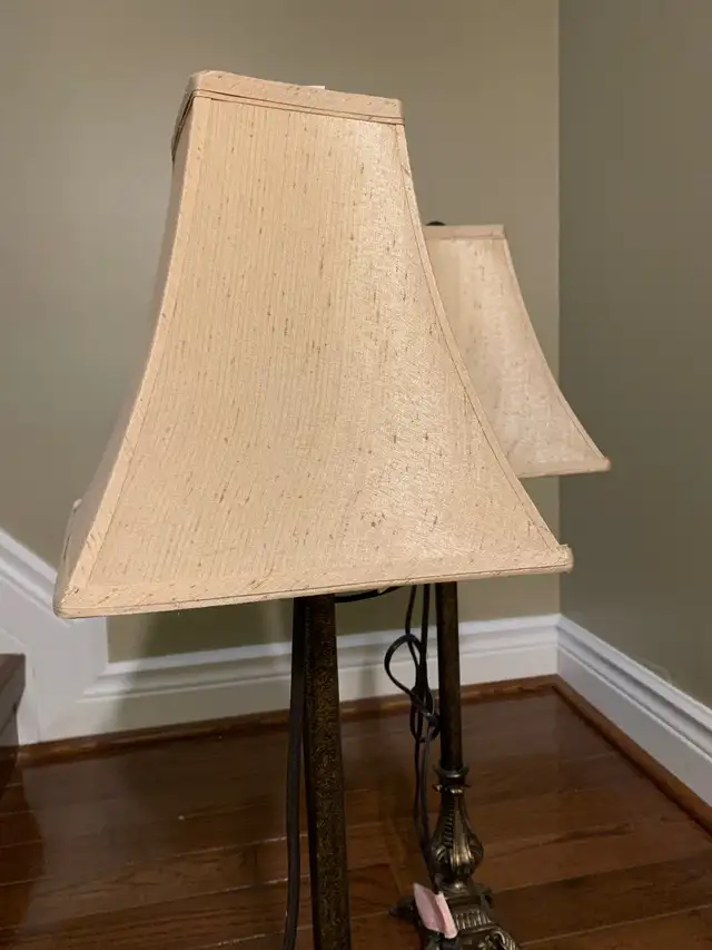 Table lamps set of 2 lamps in Indoor Lighting & Fans in Markham / York Region - Image 4