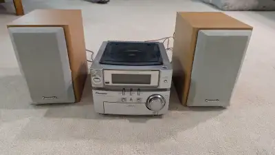 Panasonic 'vintage' stereo, View more