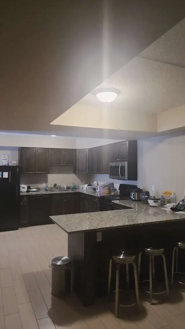 Large Room for Spring Sublet Waterloo (May- August)!! in Room Rentals & Roommates in Kitchener / Waterloo - Image 11