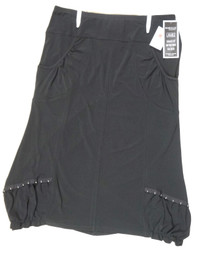 BRAND NEW Never Worn, Womens Pull Up, Black Skirt with Pockets