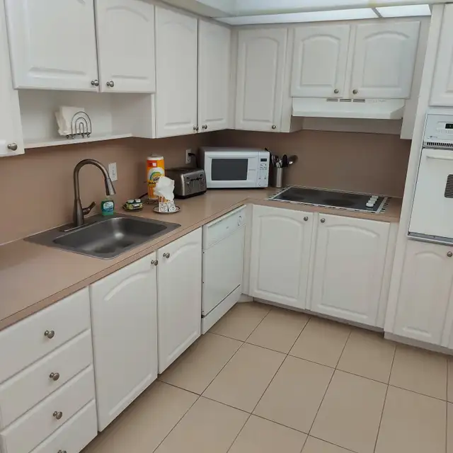 Lovely Condo on Beach - Hollywood in Florida in Canada - Image 5