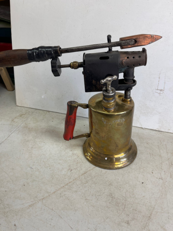 VINTAGE 1921 CLAYTON LAMBERT BLOW TORCH & SOLDER IRON #V1352 in Arts & Collectibles in Strathcona County