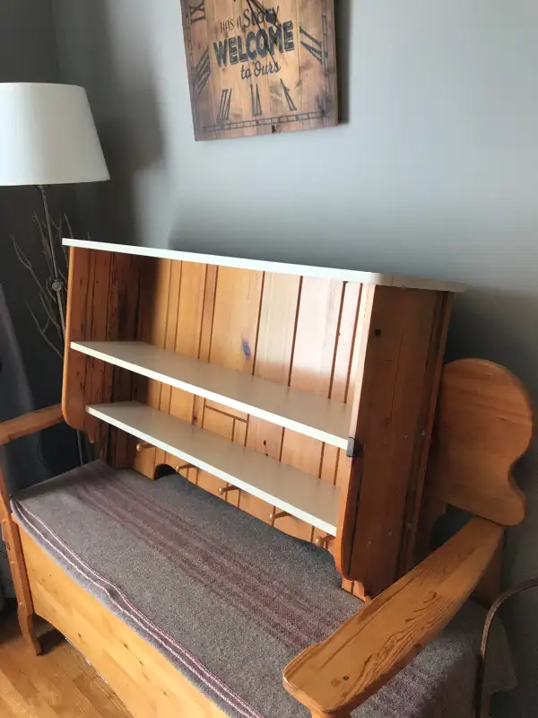Wall Shelf in Bookcases & Shelving Units in North Bay - Image 4