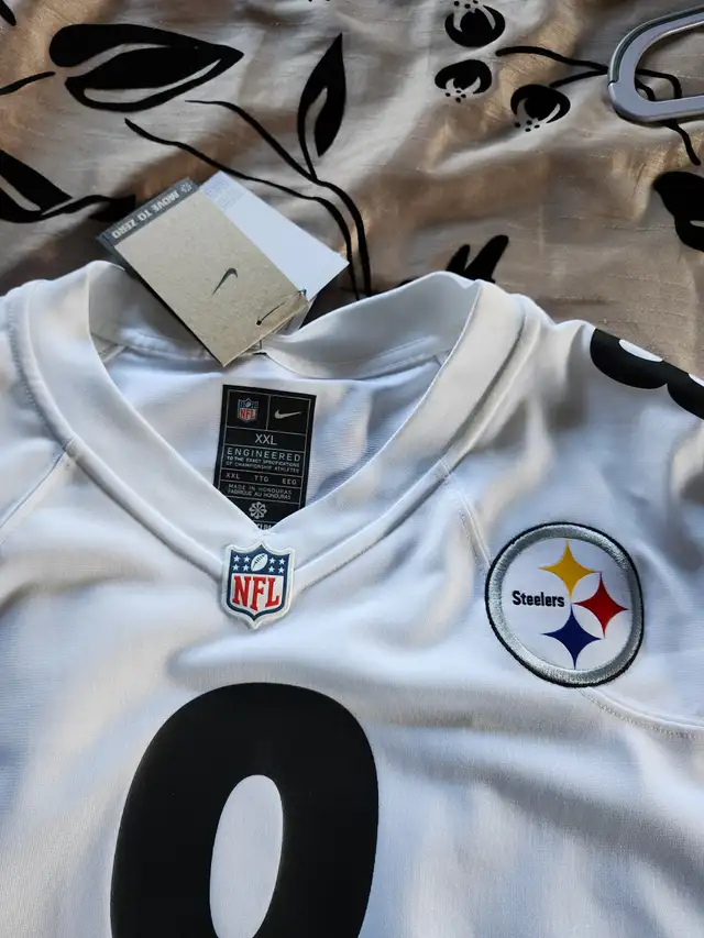 NFL Pittsburgh Steelers Jersey in Arts & Collectibles in Barrie - Image 3